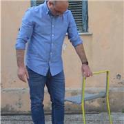 Graphic Designer propone lezioni di Logo Design con sketch e Adobe Illustrator una volta imparato è una Passione e mestire